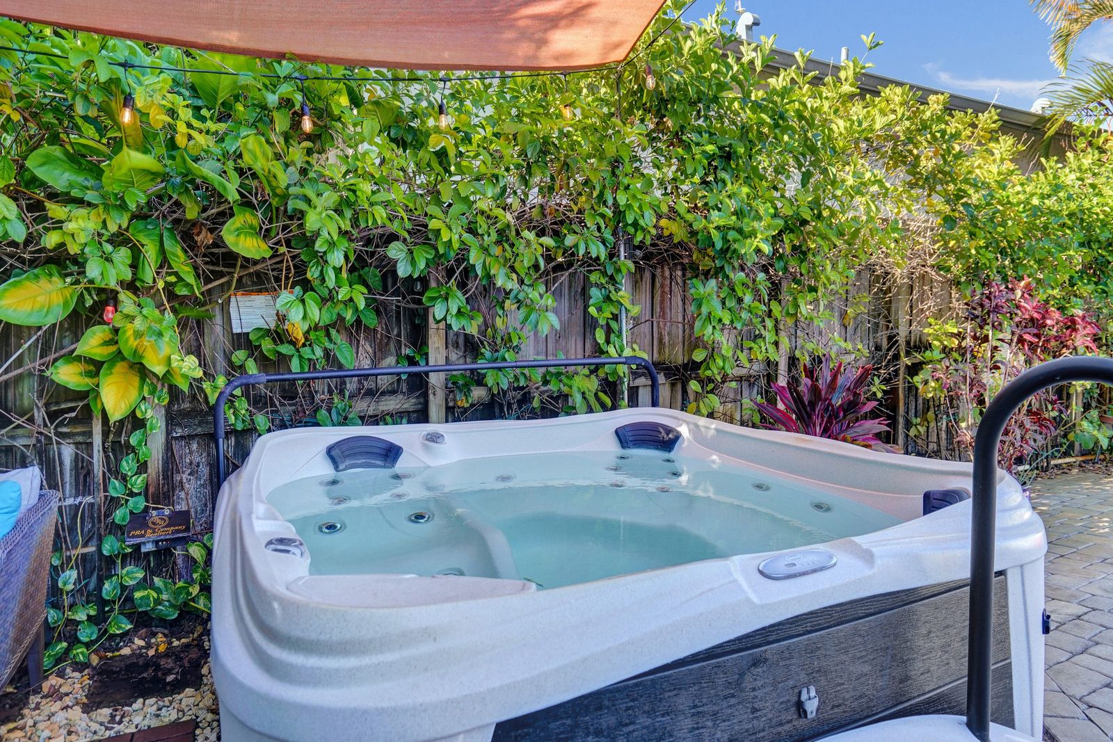 Caribbean Paradise Compound, photograph 2 of 12