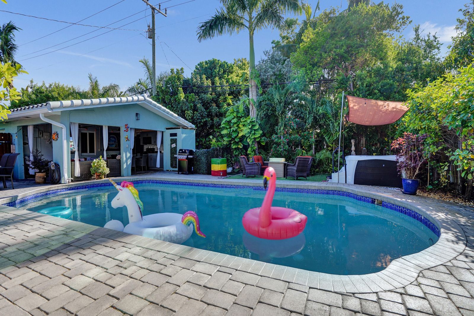 Caribbean Paradise Compound, photograph 11 of 12