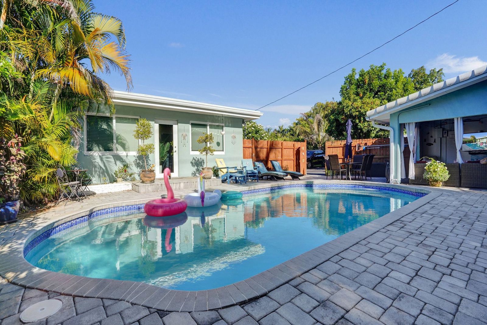 Caribbean Paradise Retreat, Fort Lauderdale, Florida