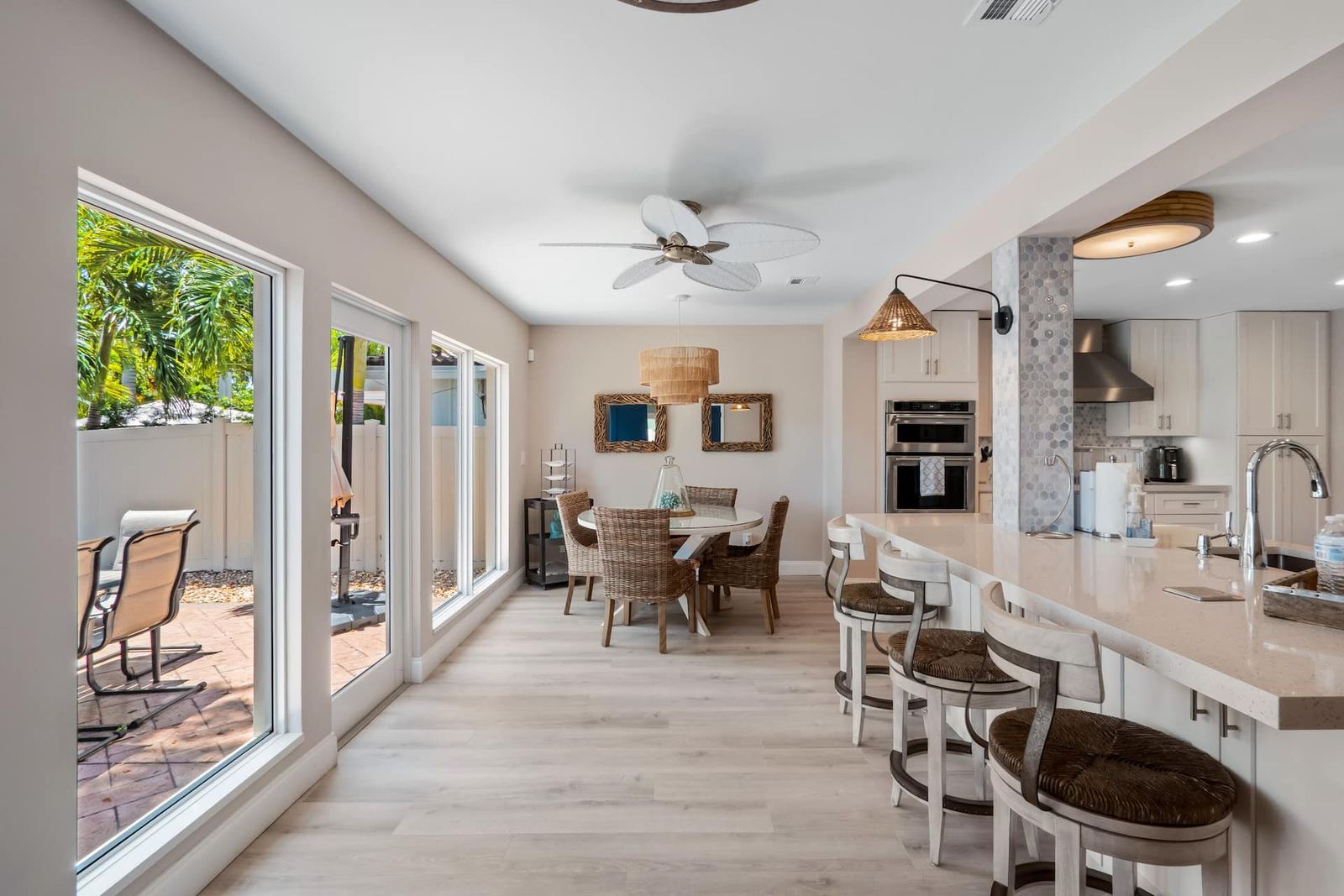 Coastal Breeze Retreat, photograph 4 of 14