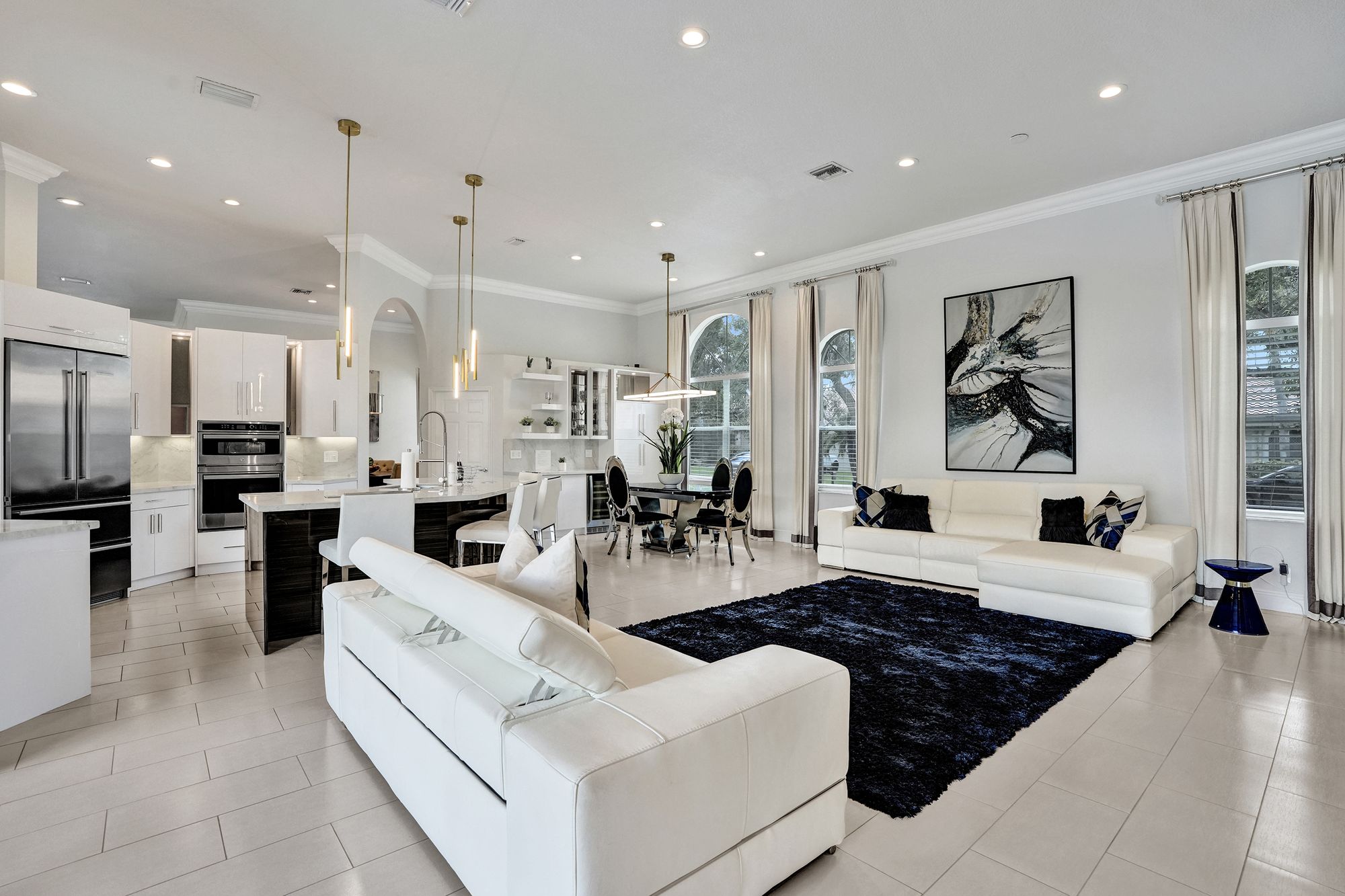 Luxury Coral Springs Retreat, photograph 4 of 18