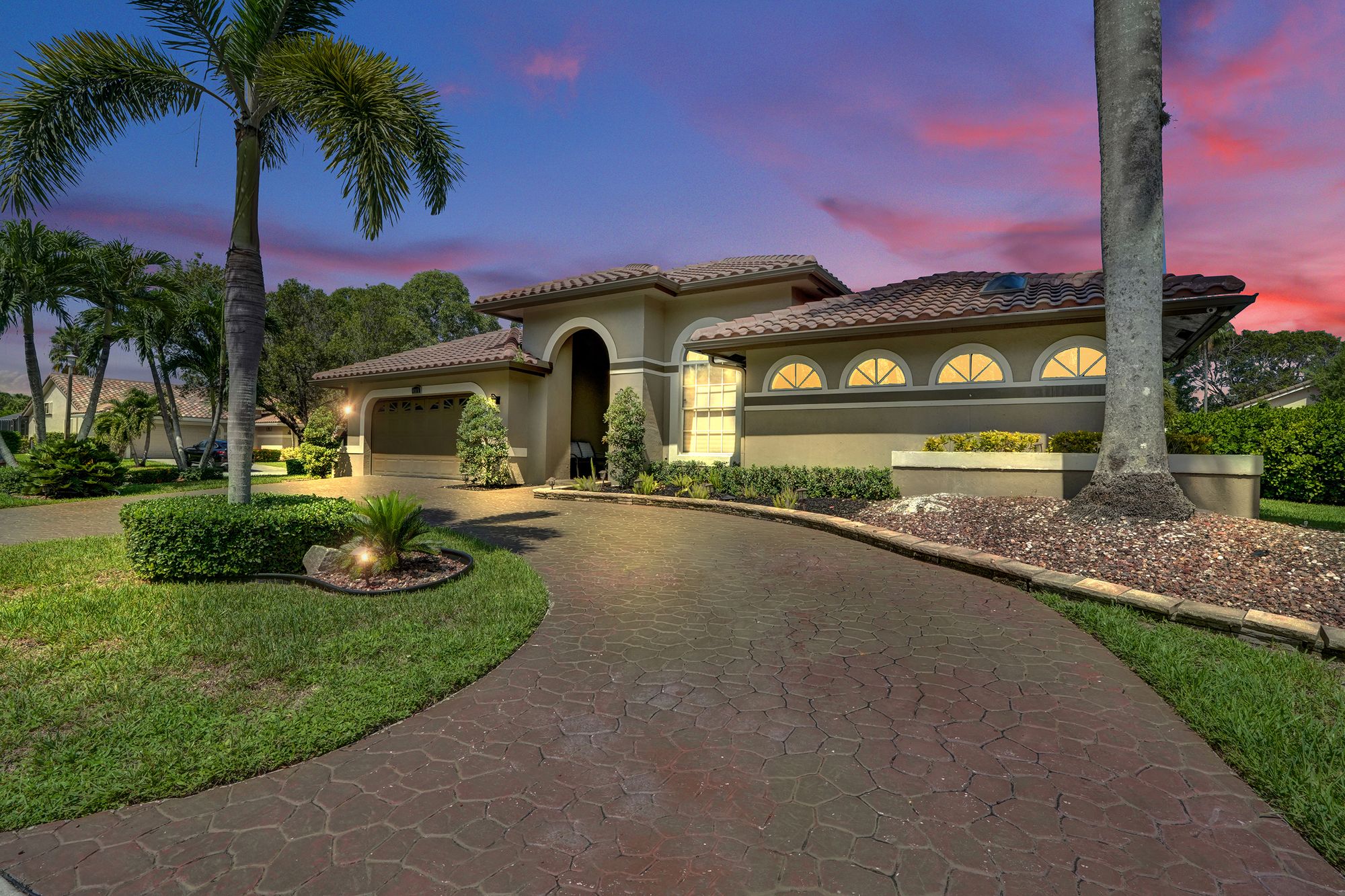 Luxury Coral Springs Retreat, photograph 18 of 18