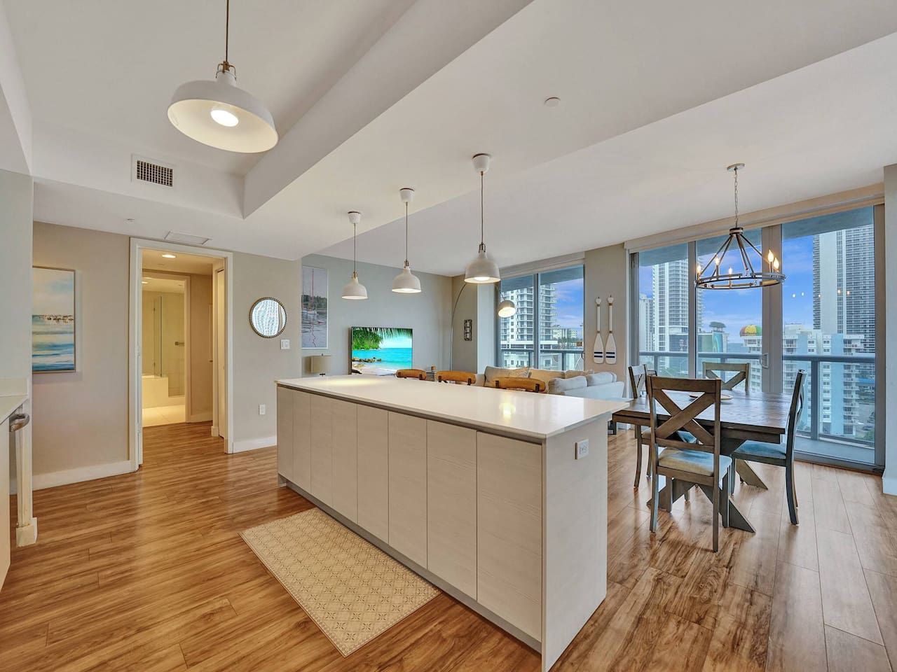Luxury Waterfront Condo, photograph 10 of 11