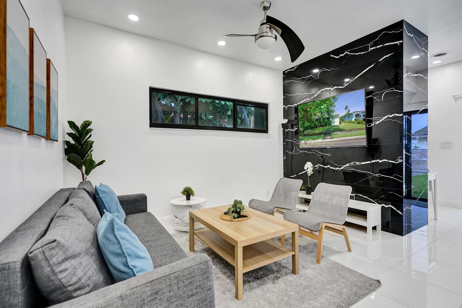 Palm Breeze Getaway, Hollywood, Florida