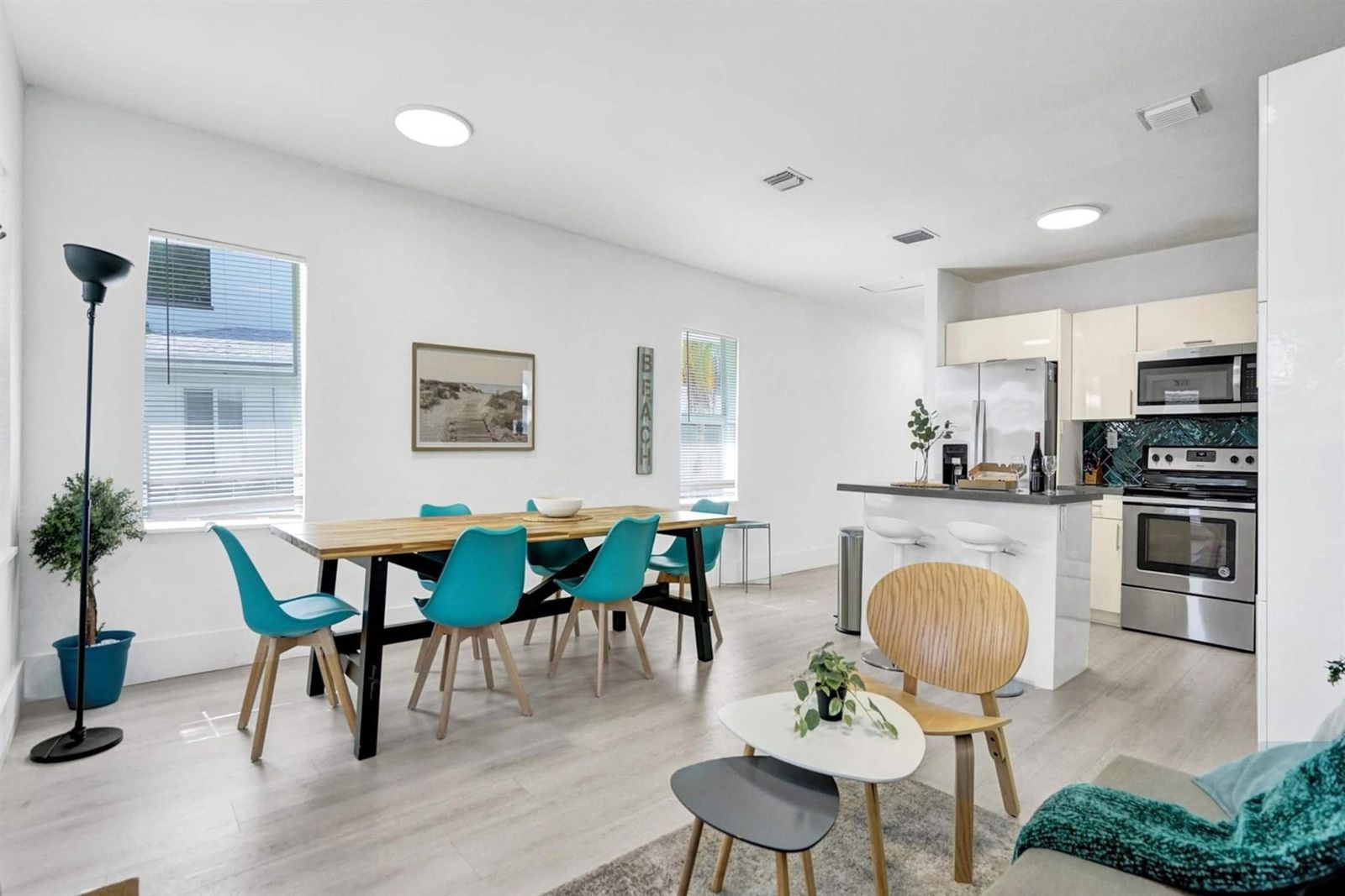 Palm Breeze Retreat, Hollywood, Florida
