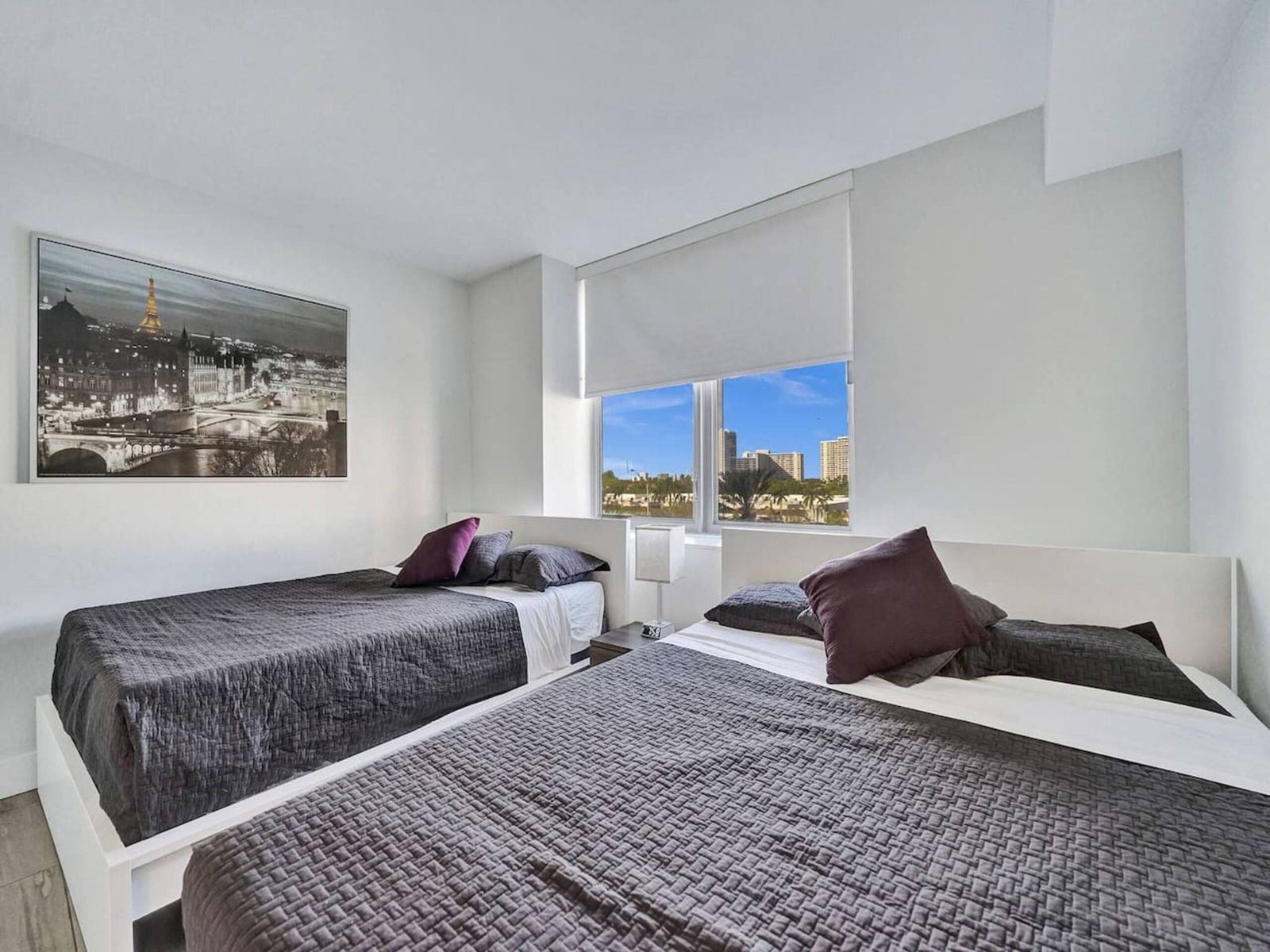 Luxury Waterfront Suite, photograph 6 of 14