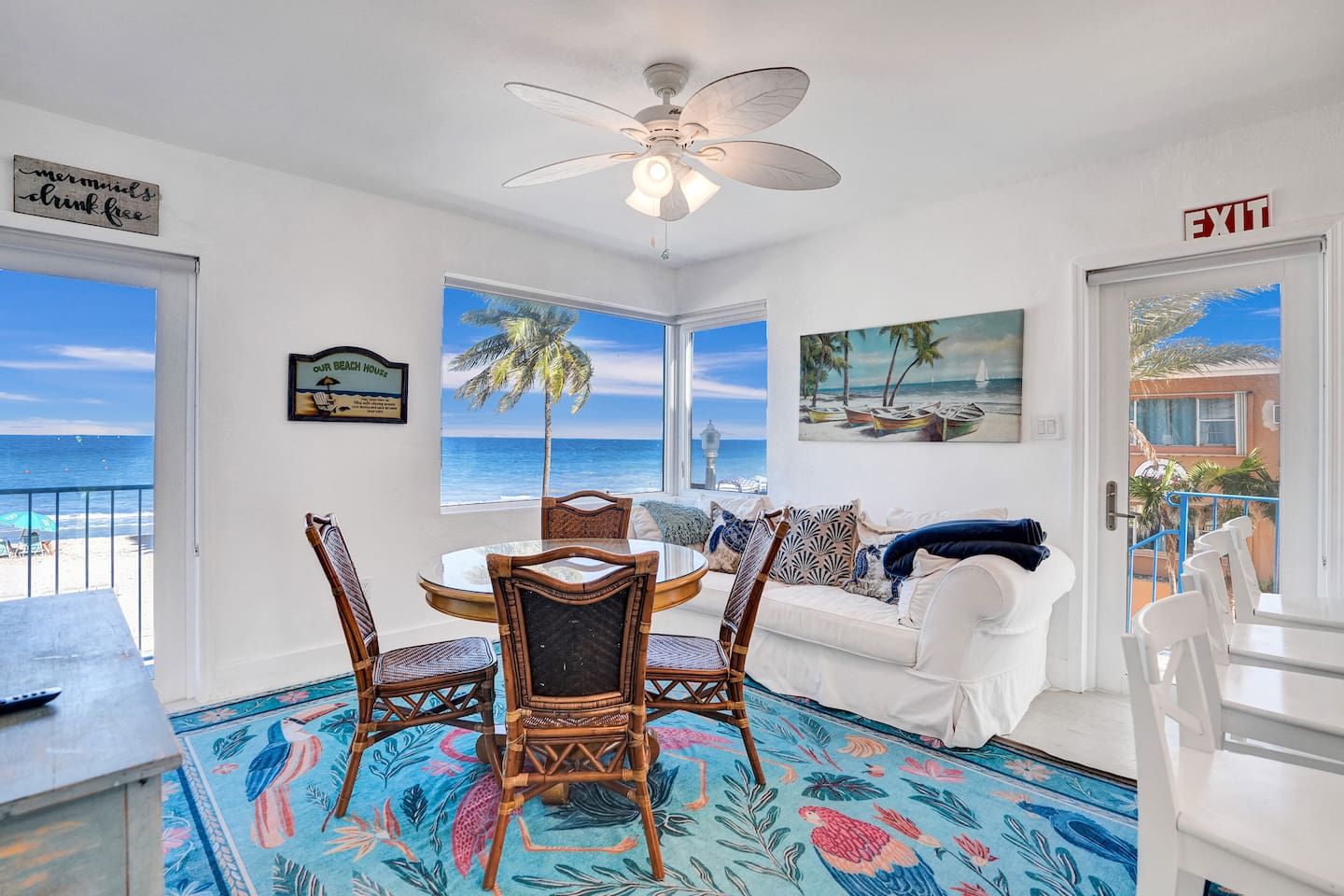 Sunset Oceanfront Paradise, photograph 6 of 11